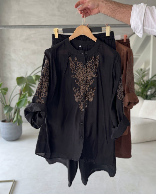 Varn - Onyx Embroidered Relaxed Viscose Co Ord Set