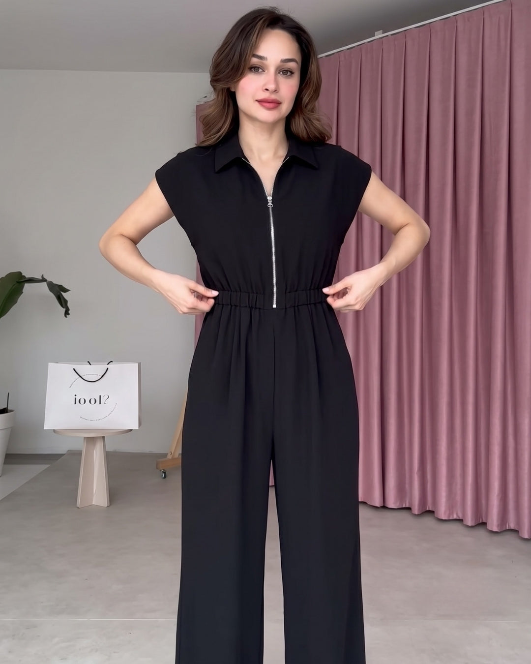 Yarelle - Elegant Black Wide Leg Zip Jumpsuit